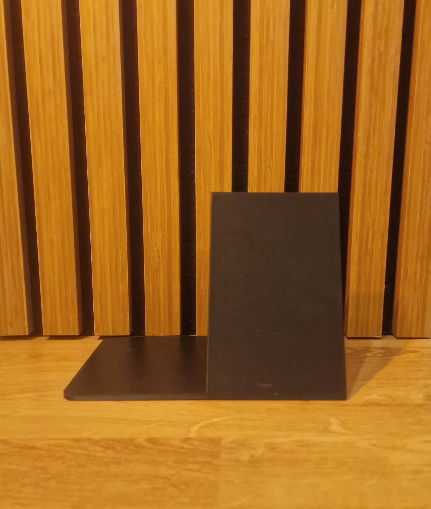 3D-Printed Book & Mug Stand
